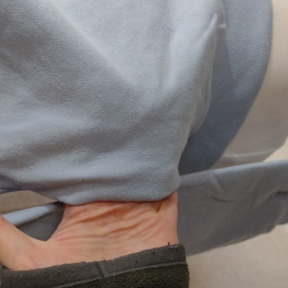 NWOT Fila baby blue crewneck sweatshirt with pockets! - Picture 3 of 8